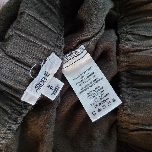 Kaki green linen short - Picture 2 of 2